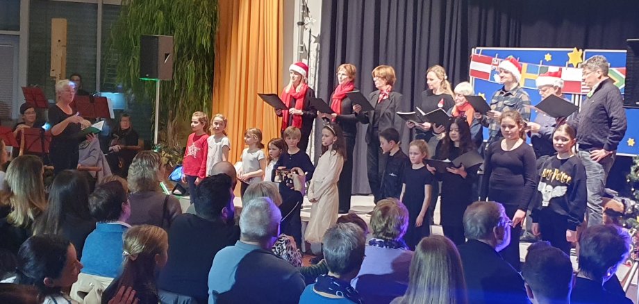 Musikalisch inszenierte Weihnachtsbräuche stimmten auf die festliche Zeit ein.