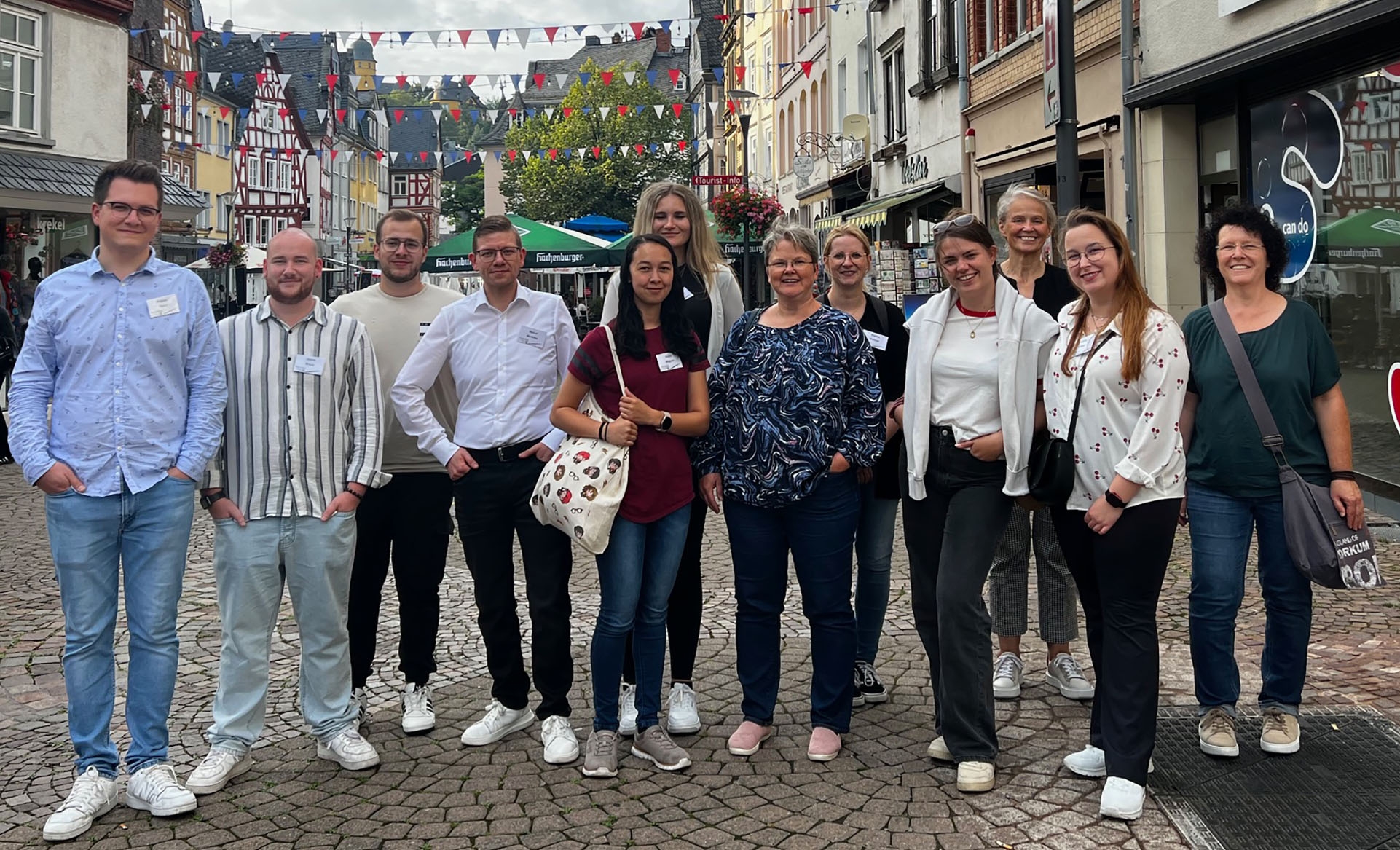 Ein Gruppenbild in der Fußgängerzone von Montabaur.