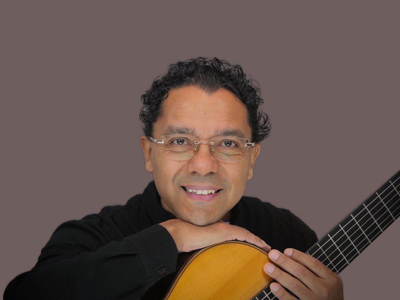 Ein Porträt von Roland Schlieder.
